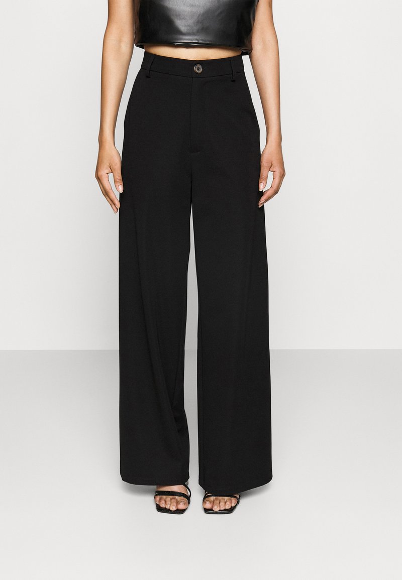 Even&Odd Petite PETITE TAILORED WIDE LEG TROUSER - Stoffhose - black ...