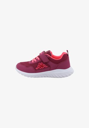 Maroons sporta apavi ar neona rozā akcentiem, sieta augšdaļa, auklu un Velcro siksnas aizdare, balta gumijas zole un logo detalizācija sānos.