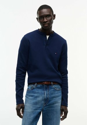 Tommy Hilfiger, TOMMY HILFIGER SLIM LONG SLEEVE HENLEY T-SHIRT - Long sleeved top - carbon navy