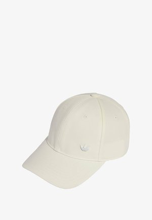 Cappello bianco in tessuto, con visiera curvata, design a sei pannelli e logo ricamato in modo discreto sul lato sinistro anteriore.