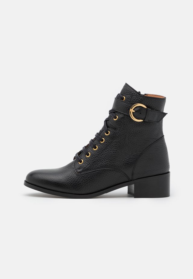 bottines lacets femme minelli