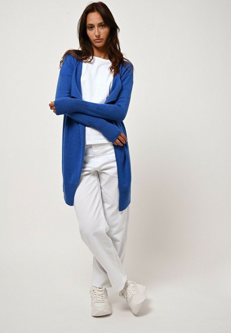 Authentic Cashmere CHÉSERY - Cardigan - electric blue