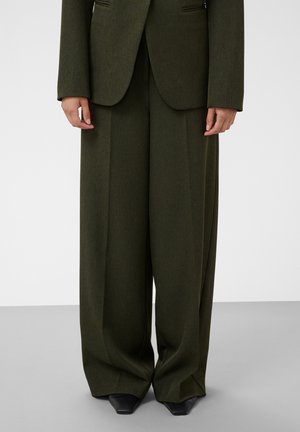 Soaked in Luxury, SLLILU CORINNE WIDE LONG - Pantalones - green melange