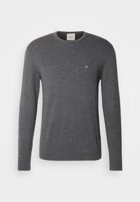- Sweter