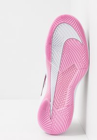 Nike Performance Tenisové boty na všechny povrchy - bordeaux