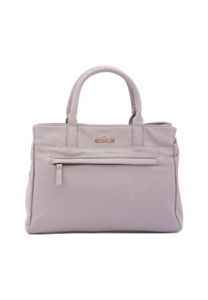 Borsa a tracolla in pelle grigia con due manici corti, tasca frontale con zip, logo in rilievo e superficie liscia. Design rettangolare con hardware minimale.