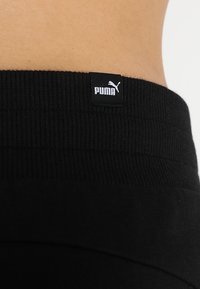 Puma Urheilucaprit - black