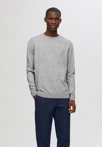 Selected Homme SLHBERG CREW NECK - Športni pulover - light grey melange