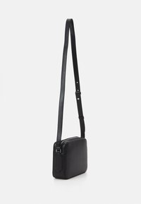 BOSS LIRIEL CROSSBODY - Axelremsväska - black