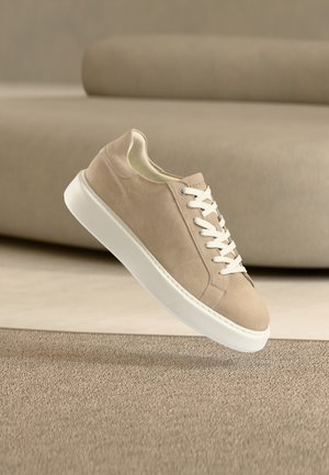 MODEL CEDRIC - Sportcipő - grey