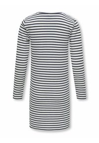 Abito a maniche lunghe con texture a coste e righe orizzontali blu navy e bianche. Collo rotondo e taglio dritto, adatto per un look informale.