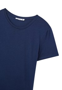 Granatowa koszulka z krótkim rękawem, uszyta z miękkiego materiału, z okrągłym dekoltem i gładką teksturą, z minimalnymi detalami szycia.