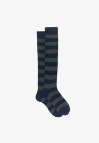 Selected, royal pirite