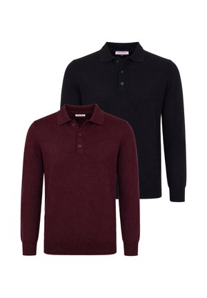 Deux polos en maille à manches longues, un bordeaux et un noir, tous deux avec col et patte de boutonnage, présentés sur un fond blanc.