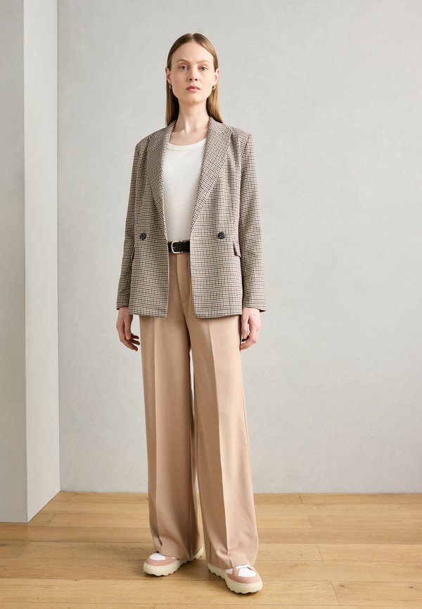 SPHERICA  - Trainers3