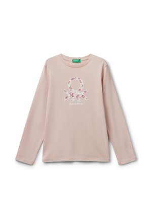 Langarmiges rosa Baumwoll-T-Shirt mit einem weißen floralen Logodesign. Verfügt über einen runden Halsausschnitt und eine lockere Passform.