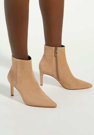 OBSESSIVELY - High heeled ankle boots - caramel