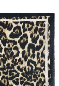 Šátek s leopardím vzorem v odstínech hnědé a černé na smetanovém pozadí, lemovaný tenkým bílým a černým okrajem. Měkká textura.