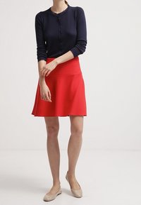 United Colors of Benetton A-linjekjol - red