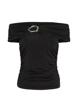 Must õlgadeta pluus kokkusurutud külgedega ja hõbedase ebaühtlase ovaalse pandlaga kaela keskosas.