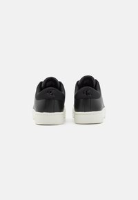 Calvin Klein Jeans CLASSIC CUPSOLE - Sneakers laag - black/bright white