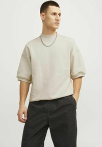 Jack & Jones - MIT RUNDHALS - Basic T-shirt - moonbeam Thumbnail Image 1