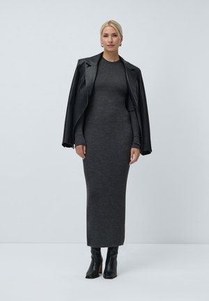STUDIO MINA DRESS - Pouzdrové šaty - dark grey melange