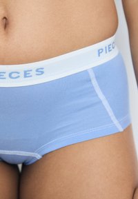 Pieces PCLOGO LADY 4 PACK - Underkläder - pink lemonade/bel air blue/dusty aqua