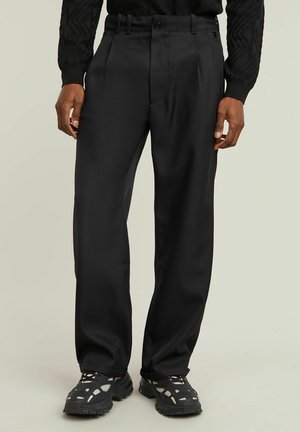 PLEATED RELAXED - Trousers - dk black