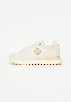 TRAVIS AUTHENTIC - Trainers - white