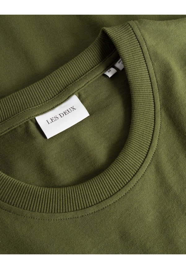 IVY LEAGUE - Print T-shirt3