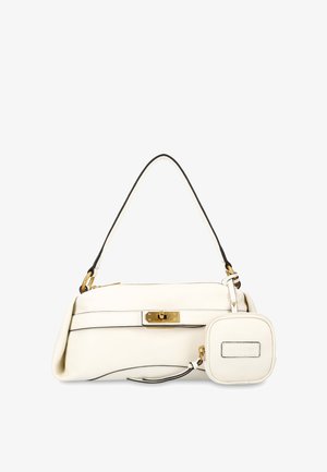 Weiße Lederschultertasche mit goldfarbenem Verschluss, schwarzer Kantenverarbeitung und kleinem angebrachtem quadratischem Täschchen mit Reißverschluss.