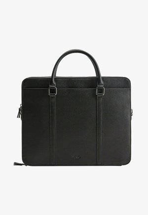 Sacoche d'ordinateur portable noire en matériau synthétique texturé, dotée de deux poignées, de deux sangles verticales et d'une fermeture éclair. Design minimaliste sans logos visibles.