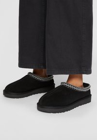 UGG Tohvelit - black
