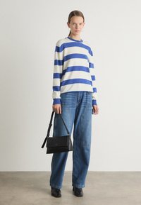 Mads Nørgaard STRIPE KASEY SWEATER - Pulóver - amparo blue winter white