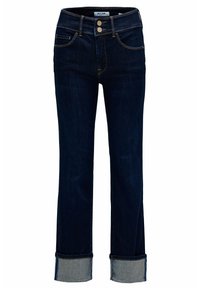 Jeans de mezclilla azul oscuro con pierna recta, que cuentan con un cierre de doble botón y dobladillos enrollados decorados con tachuelas metálicas.