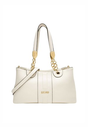 Sac à main en cuir à texture crème avec chaîne dorée et poignées en cuir, bandoulière amovible, et logo "LIU JO" doré sur le devant.