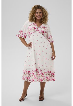 Kaffe Curve, KCROSA MIDI DRESS - Vestido informal - white rose border flower