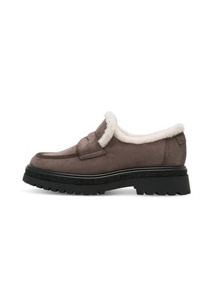 Brun ruskindslipper med hvid pelsforing og tyk sort gummisål, sidevisning på hvid baggrund.