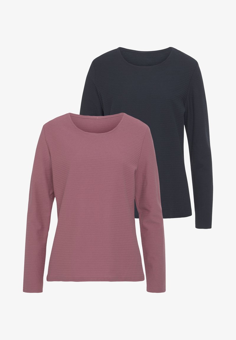 Langärmlige T-Shirts in Rosa und Dunkelgrau mit einer dezenten Rippstruktur und runden Ausschnitten. Jedes Shirt hat einen lockeren Schnitt.