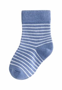 Sosetă albastră cu dungi, având o manșetă ribbed. Fabricată dintr-un material moale și texturat, cu dungi alternative de albastru deschis și închis.