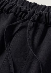 hessnatur Broek - schwarz