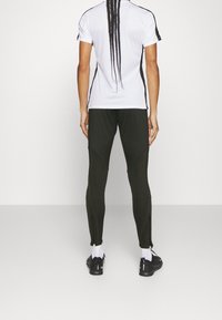 Nike Performance Vereinsmannschaften - olive