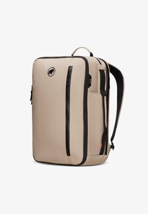 Beige ergonomisk rygsæk med sorte accenter, flere lynlåslommer, et bærehåndtag og polstrede skulderstropper. Glat, slidstærkt materiale.