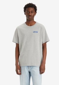 Levi's® RELAXED FIT GRAPHIC TEE - Camiseta básica - zigzag headline