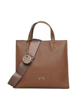 Borsa a mano in pelle marrone con trama, con ampia tracolla e charm metallico circolare, caratterizzata dalle iniziali del marchio V°73 in rilievo sulla parte anteriore.