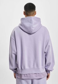 DEF HERREN - Kapuutsiga pusa - purple washed
