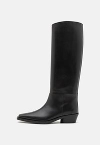 Selezionato, black