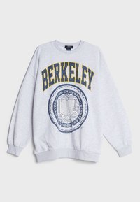Grå sweatshirts med "BERKELEY" i fet gul och marinblå text. Centrerad logotyp med en öppen bok och designdetaljer. Ribbad mudd.