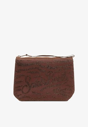 Bustina marrone con zip, con motivi di perline lavorate e la scritta "Saint Barth" sul davanti.